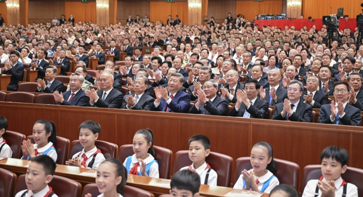 紀念中國人民抗日戰爭暨世界反法西斯戰爭勝利80周年文藝晚會《正義必勝》在京隆重舉行 習近平等出席觀看