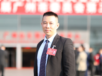 市政協委員徐強關注龍舟產業：發展龍舟產業 打造“廣州龍超”